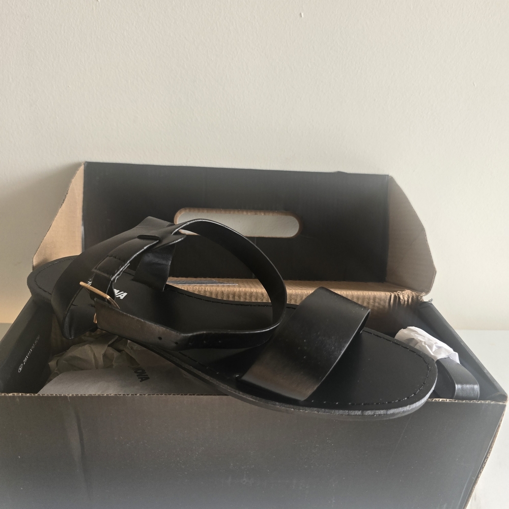 Fashion Nova Black Sandals
